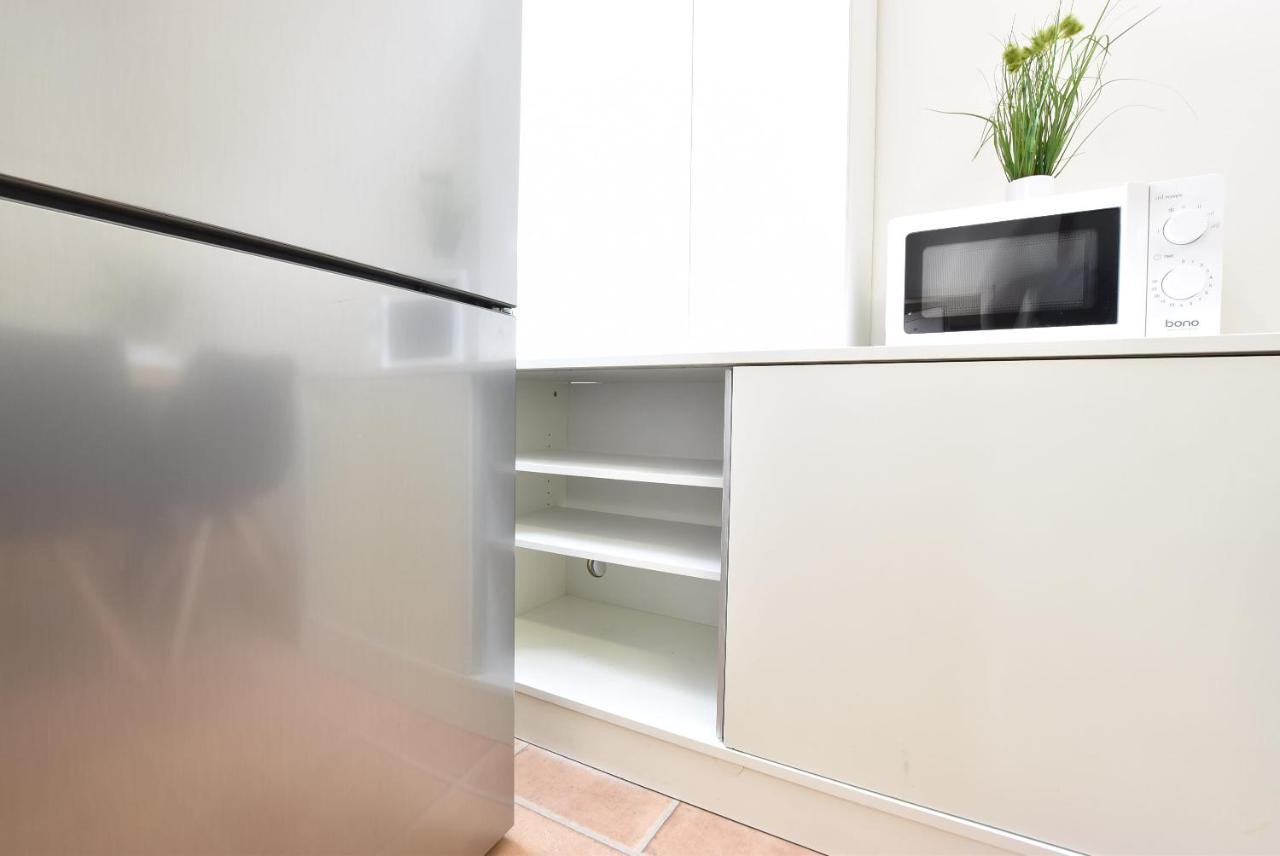 Riesiges Zentrales Apartment Mit Parkplatz Innsbruck Bagian luar foto