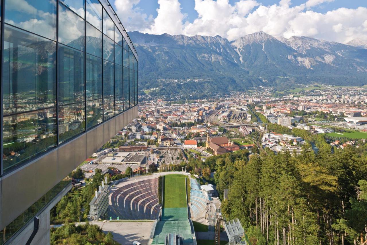 Riesiges Zentrales Apartment Mit Parkplatz Innsbruck Bagian luar foto