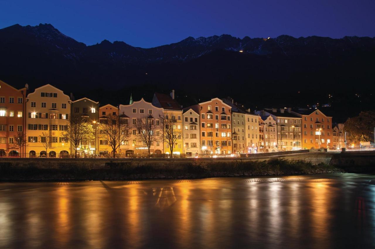 Riesiges Zentrales Apartment Mit Parkplatz Innsbruck Bagian luar foto